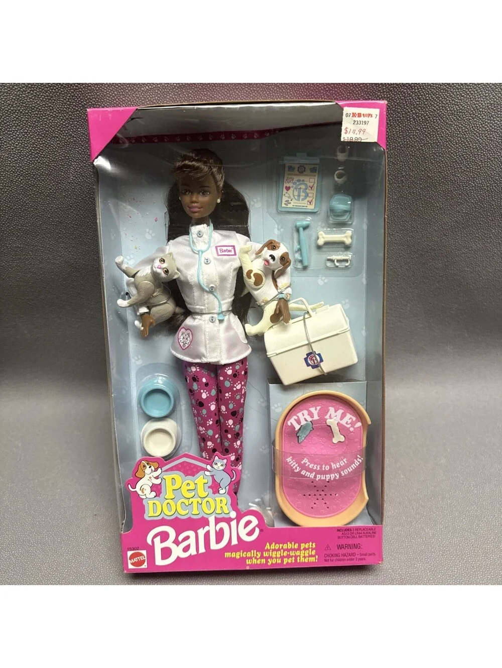 Barbie Pet Doctor African American Doll 1996 Mattel NRFB Dog And Cat Figure Vet
